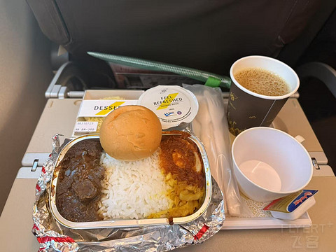 文莱皇家航空经济舱飞行体验