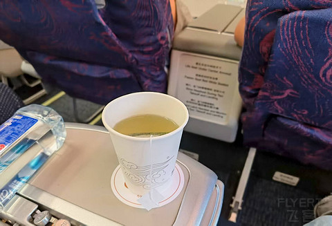 国航CA1641北京—哈尔滨 B737-800公务舱体验