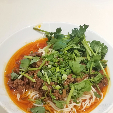 低调的南航那碗面，在外开馆也肯定火爆--打卡南航重庆T3休息室