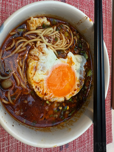 符合预期，还能更好：成都高新逸衡酒店