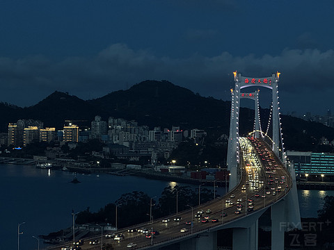 厦门华邑海沧大桥景观角房｜赶上促销班车