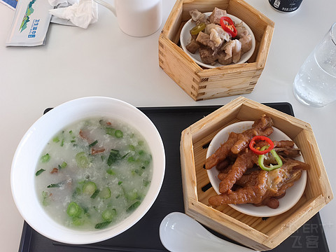论坛首发，【木棉花开，绽放广州】，广州白云机场南方航空“木棉阁”贵宾休息室体验