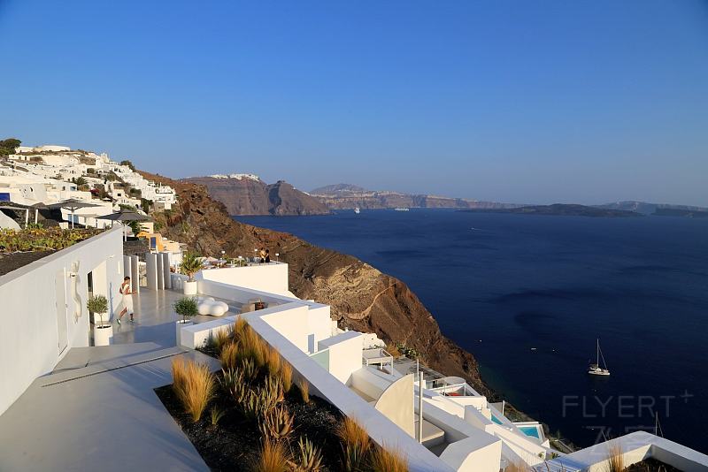 Santorini--Oia--Perivolas (3).JPG