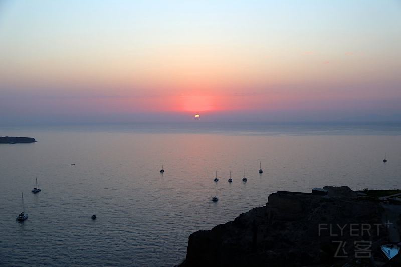 Santorini--Oia Sunset (6).JPG