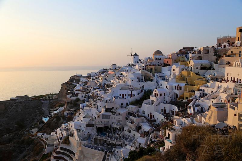 Santorini--Oia Sunset (2).JPG