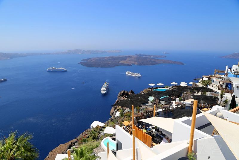 Santorini--Imerovigli (25).JPG