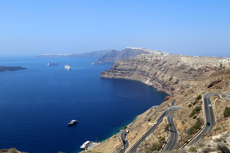 Santorini--Imerovigli (37).JPG