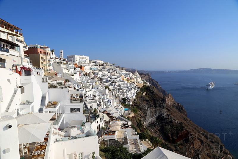 Santorini--Fira (1).JPG