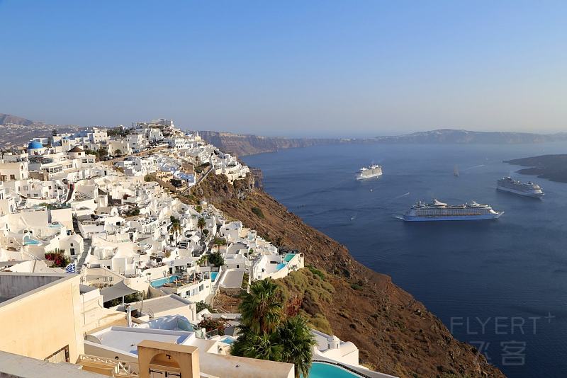 Santorini--Fira (15).JPG