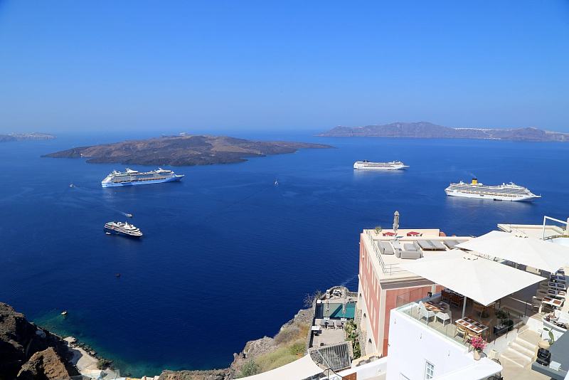 Santorini--Fira (29).JPG