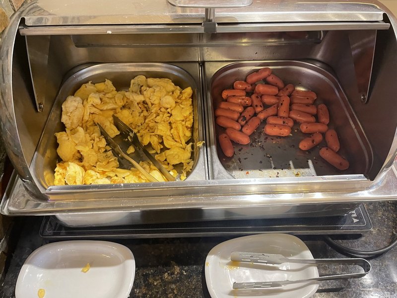 Kalambaka--Hotel Kosta Famissi Breakfast (1).jpg