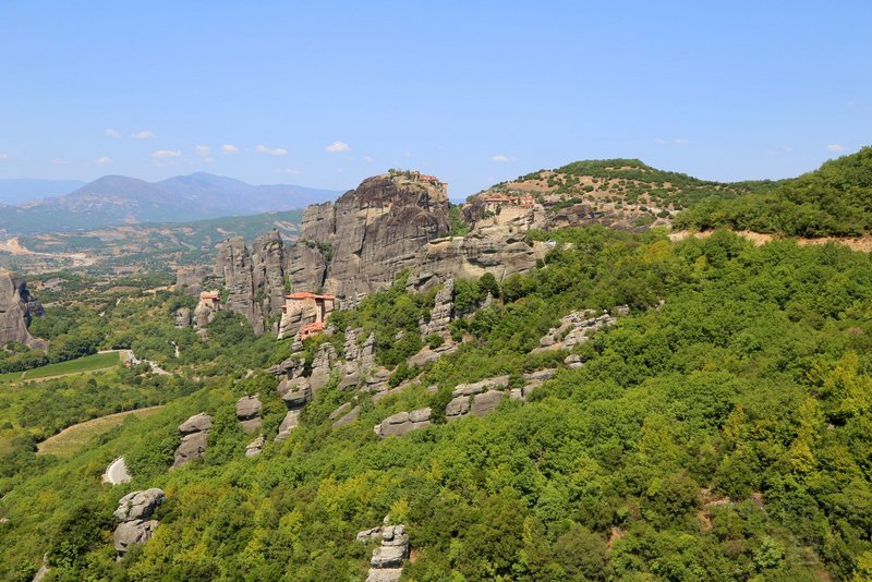 Kalambaka--Main Observation Deck of Meteora (10).JPG