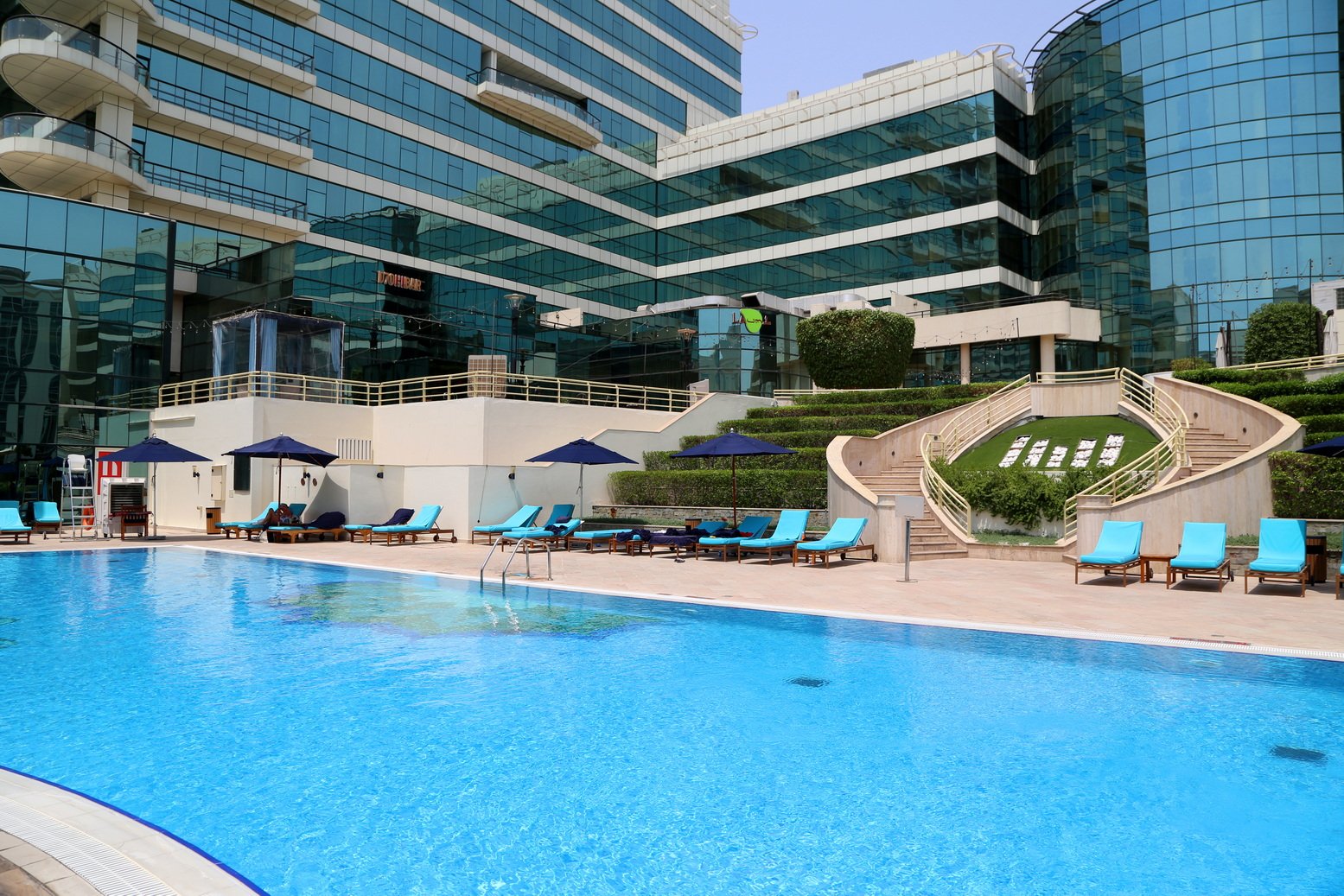 ϰݣתסCopthorne Airport Hotel   յϰתʳ޹