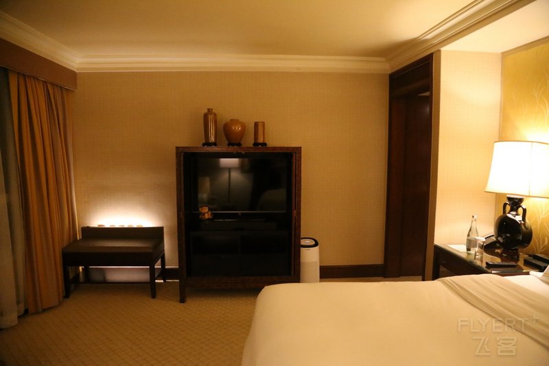 Hong Kong--Conrad Hong Kong Suite (2).JPG