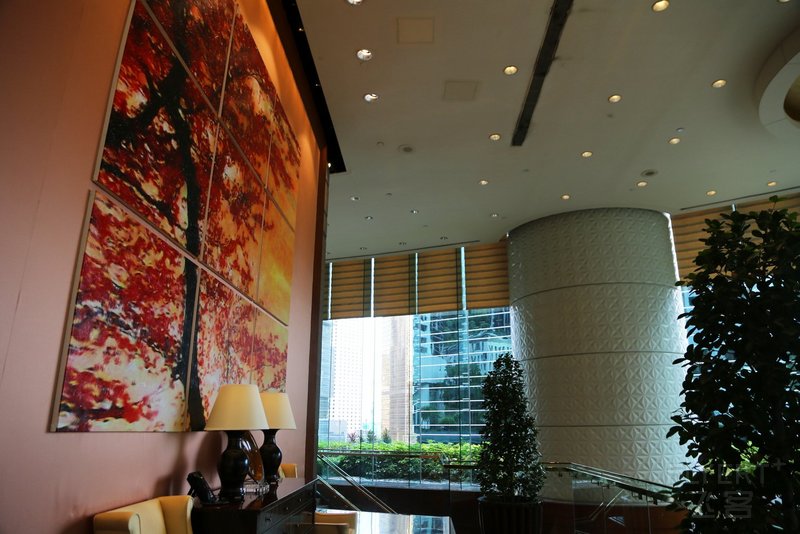 Hong Kong--Conrad Hong Kong Lobby (7).JPG