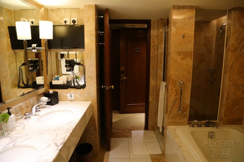 Hong Kong--Conrad Hong Kong Suite (4).JPG