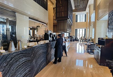 老城红顶，新湾霓虹｜青岛威斯汀酒店 | 单卧室精致套房入住体验