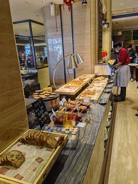老城红顶，新湾霓虹｜青岛威斯汀酒店 | 单卧室精致套房入住体验