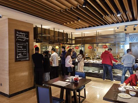 老城红顶，新湾霓虹｜青岛威斯汀酒店 | 单卧室精致套房入住体验