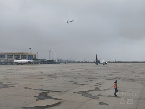 国航CA1689哈尔滨-抚远东极 B737-800经济舱体验