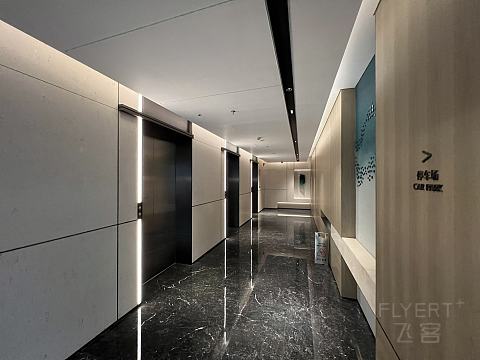 珠海万豪系新店打卡 珠海万怡酒店 拐角豪华大床房