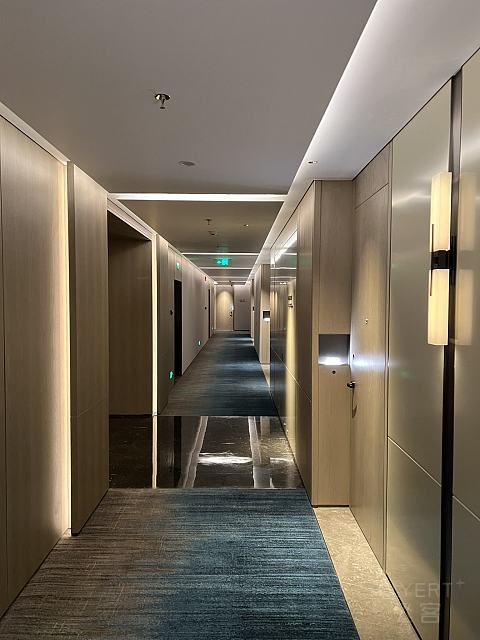 珠海万豪系新店打卡 珠海万怡酒店 拐角豪华大床房