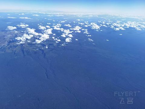 飞机上看天池｜东航MU2180延吉-烟台 A320公务舱体验