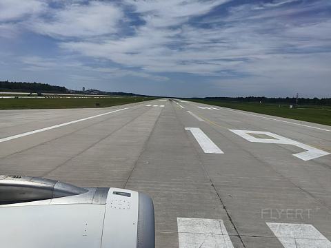 #踏秋而行#长龙航空GJ8103白山-哈尔滨A320经济舱体验