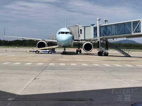 #踏秋而行#长龙航空GJ8103白山-哈尔滨A320经济舱体验