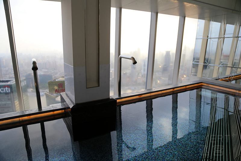 The Ritz Carlton Shanghai Pudong Fitness Center (8).JPG