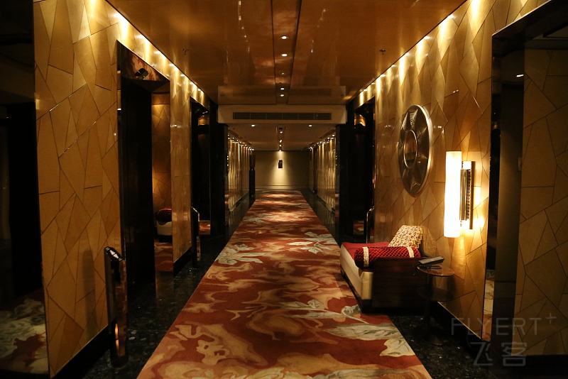 The Ritz Carlton Shanghai Pudong Hallway.JPG